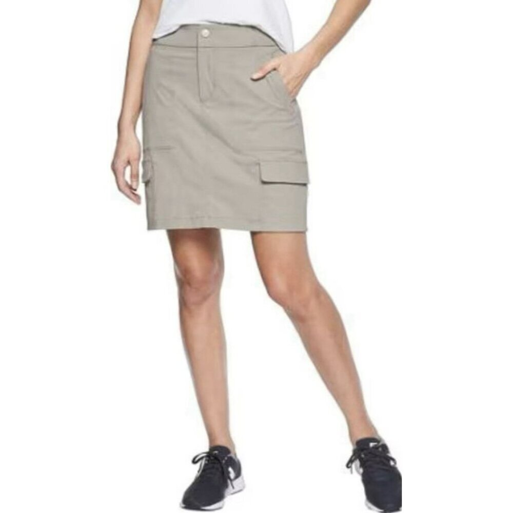 Athleta Trekkie Cargo Skort Women's 10 Gray Ripstop Zip Pockets Stretch Skirt